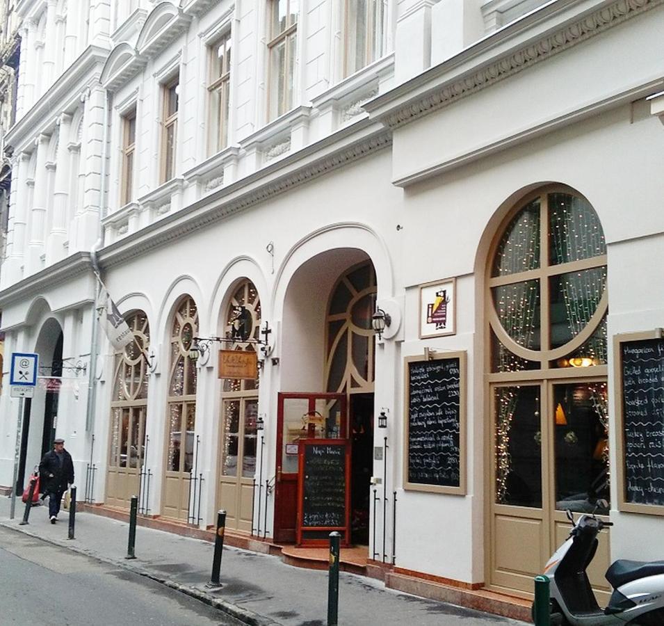 City Center Apartment With Gym & Spa Budapest Eksteriør billede