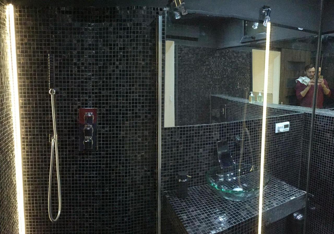 City Center Apartment With Gym & Spa Budapest Eksteriør billede