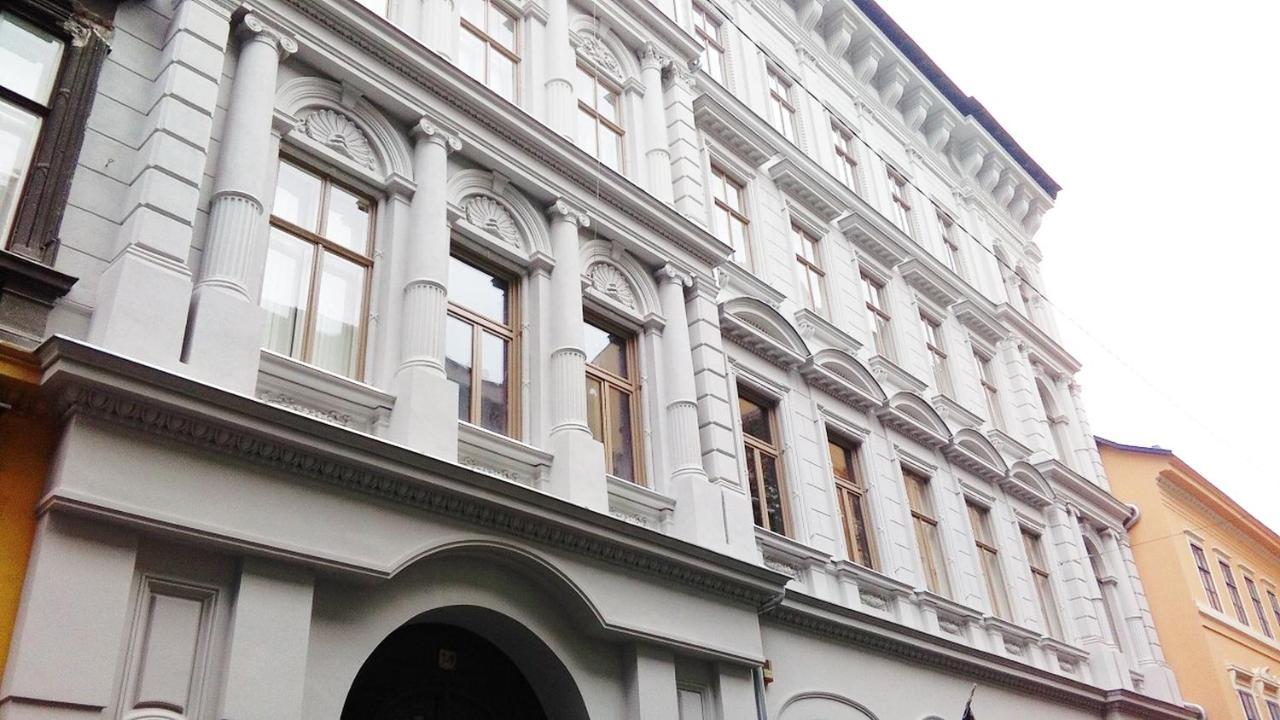 City Center Apartment With Gym & Spa Budapest Eksteriør billede